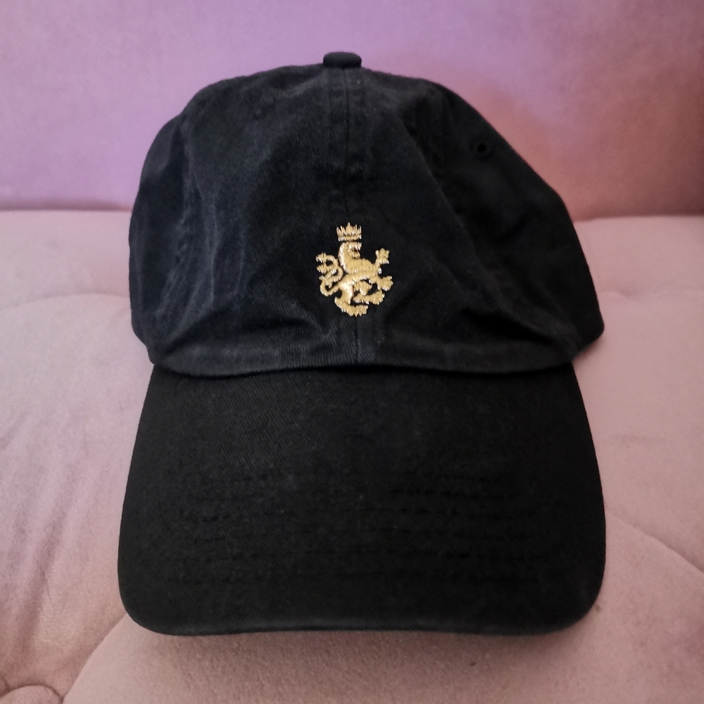 Empyre Curved Hat